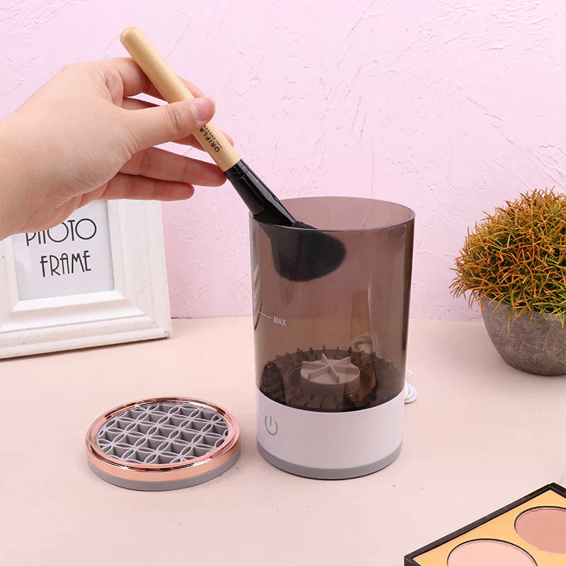 Limpiador de Brochas Eléctrico GlowBrush™